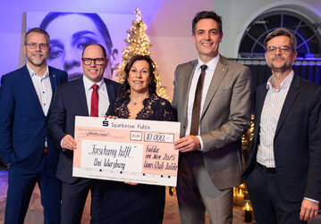 2025-11-25-Spendenuebergabe-Lions-Club